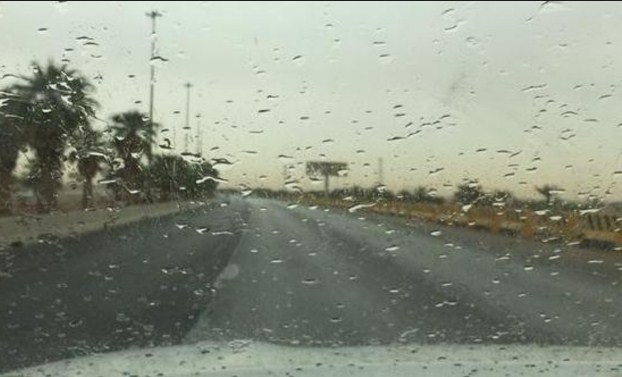 الاربعاء .. زخات محلية متفرقة من