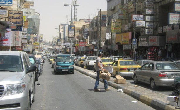 الزرقاء: مواطنون يؤكدون افتقار المحافظة للوحات