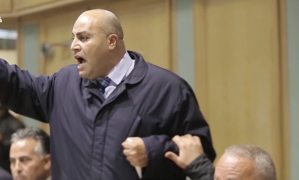 الحباشنة للملقي: اسكت يا رجل