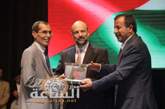 الرزاز يكرم الفائزين بجائزة الملك عبدالله