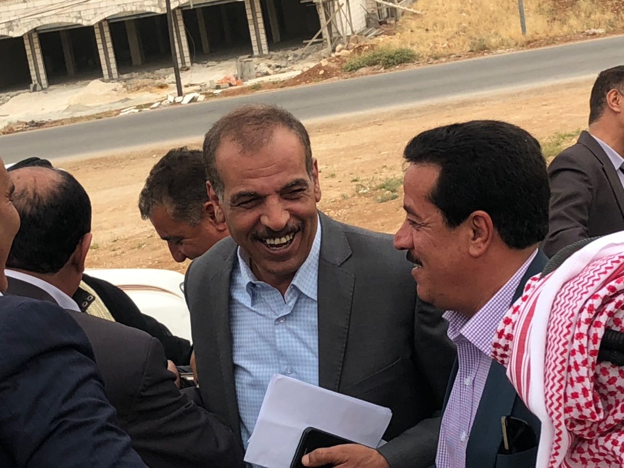 منح مصانع الباطون مهلة عام للرحيل