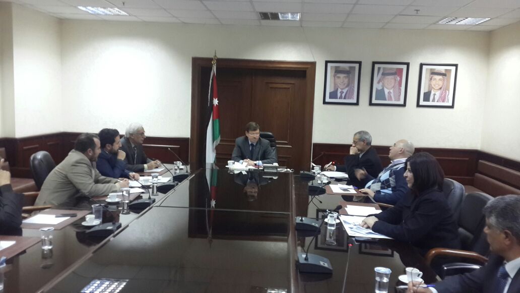 الأطباء يطالبون بتعديل نظام الحوافز ورفع