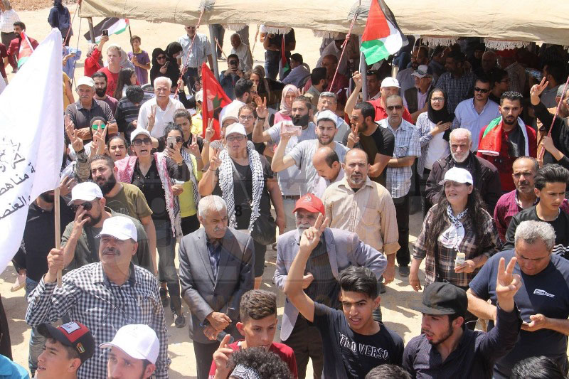 آلاف الأردنيين يشاركون بمهرجان العودة (صور)