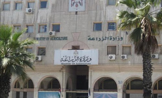 الجمعاني والعليمي يفتتحان معرض منتجات المهندسين