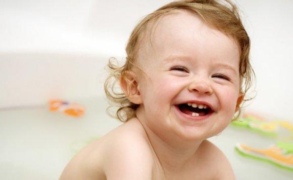 لماذا يضحك البشر؟