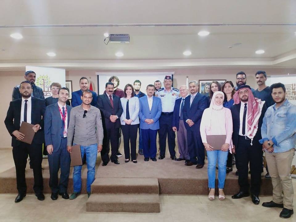 مركز موسى الساكت يكرم مؤسسة نهر