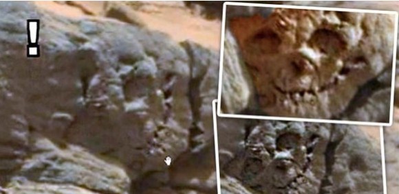 صورة جمجمة فوق سطح المريخ تثير