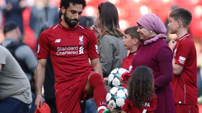 زوجة محمد صلاح تخرج من منطقة