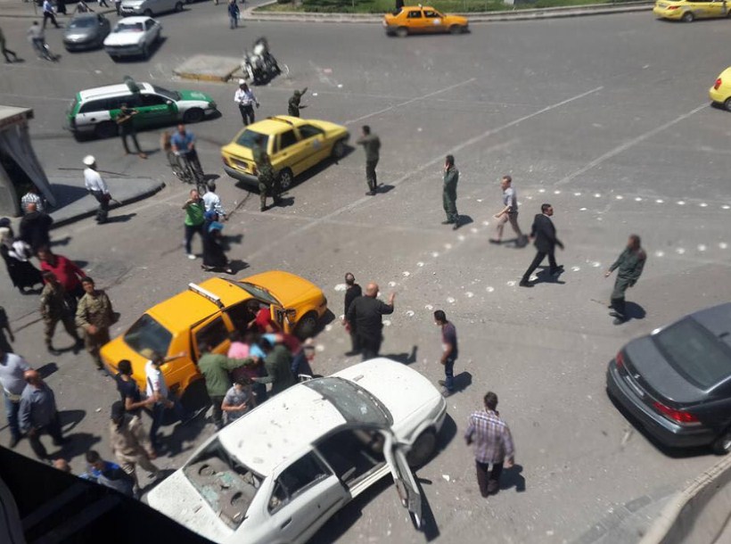 مقتل شخصين وجرح 19 آخرين بقذيفة