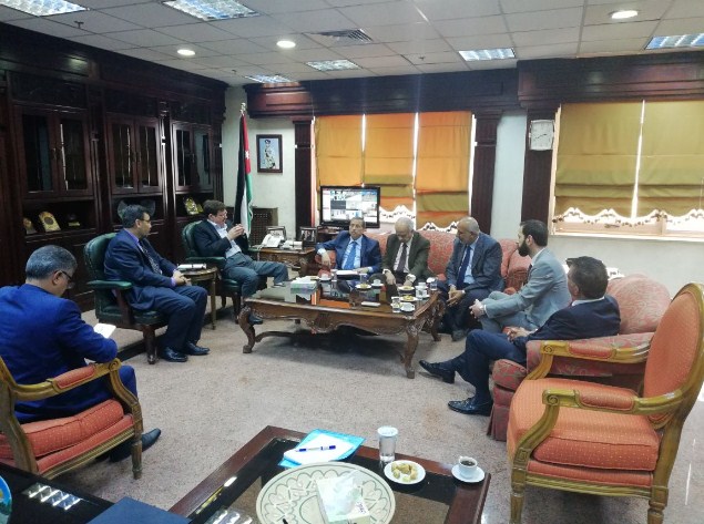 «الشياب والحموري» يتفقان على تعزيز السياحة