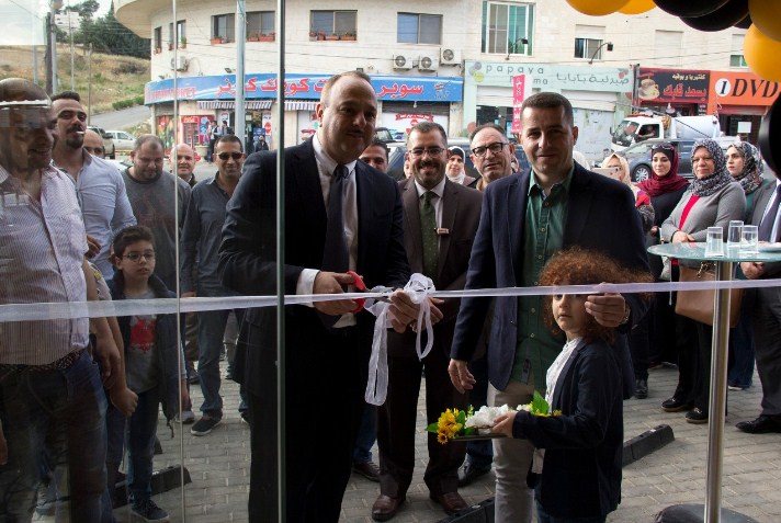 افتتاح حلويات البقلونجي في الفحيص