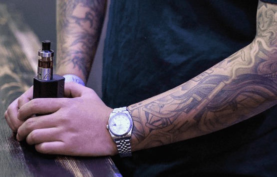 أول وفاة بسبب انفجار سيجارة إلكترونية