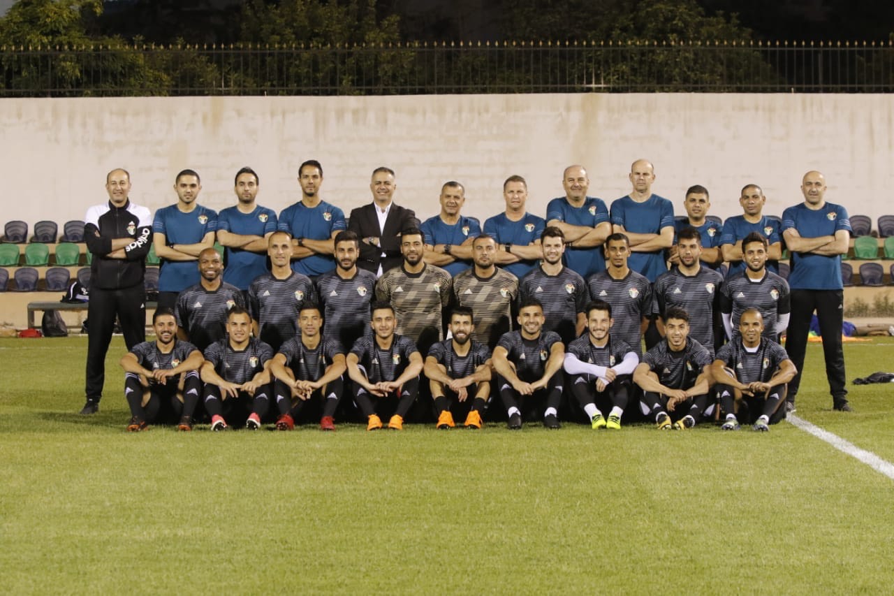 المنتخب الوطني يواصل تدريباته لملاقاة قبرص