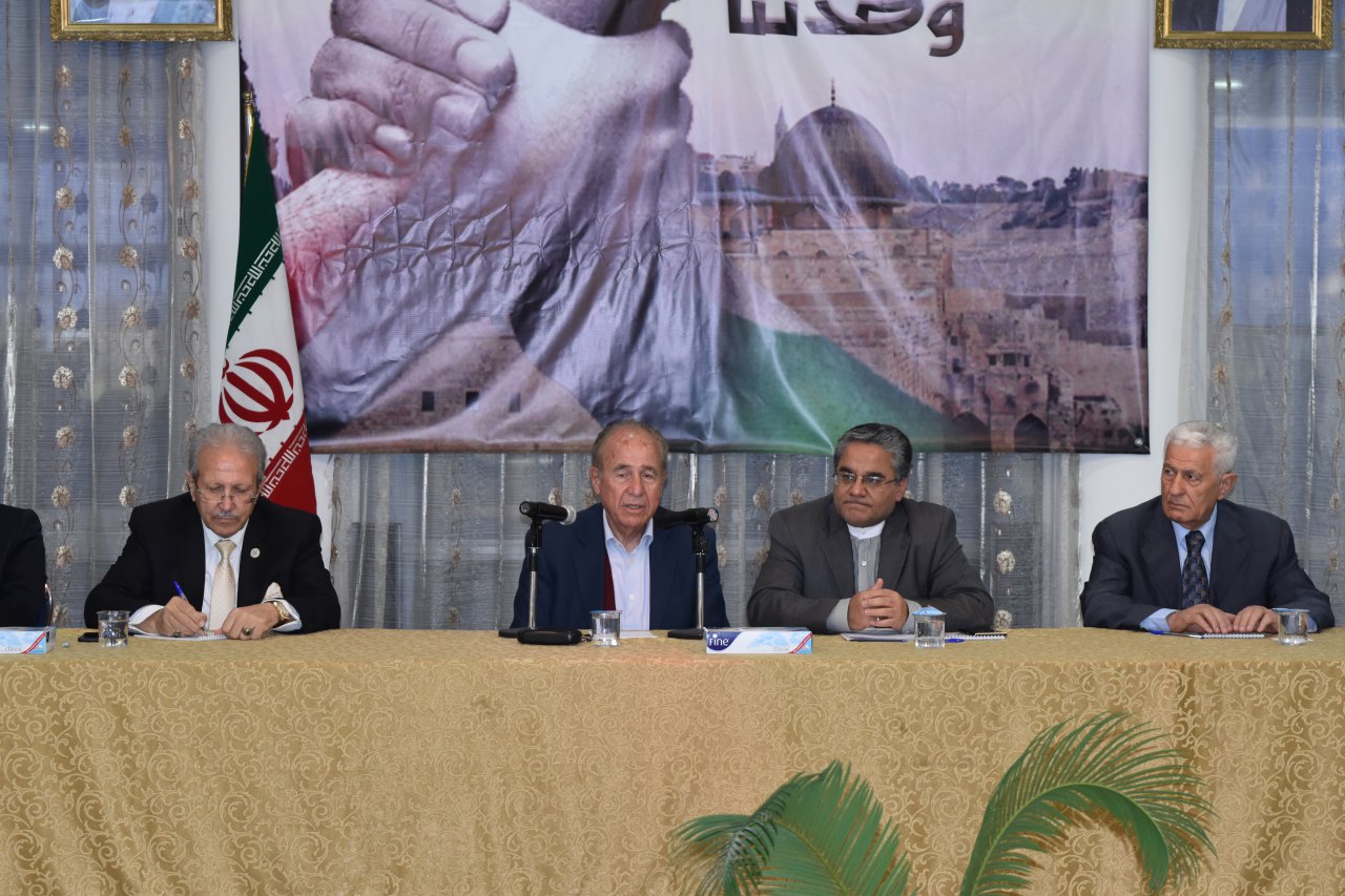 مفكرون ينتدون في السفارة الايرانية بالذكرى