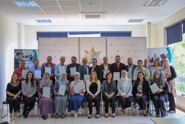 أكاديمية الملكة رانيا تخّرج 19 مشرفا