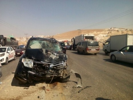 وفاة و4 اصابات في حادث تصادم