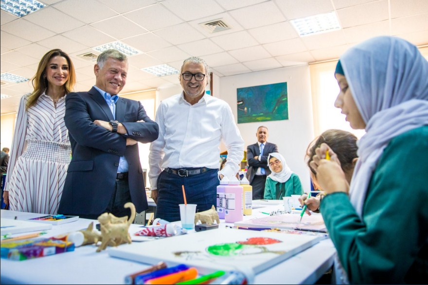 الملك والملكة يزوران أكاديمية المكفوفين في