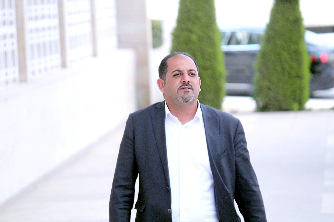 النائب العتايقة يكتب: سيدمرونك يا وطني