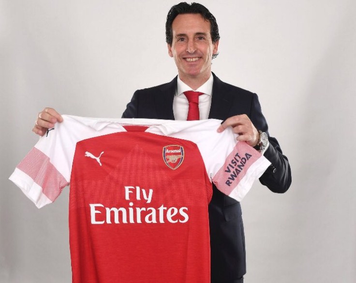 أوناي إيمري: لا أعد بالبطولات