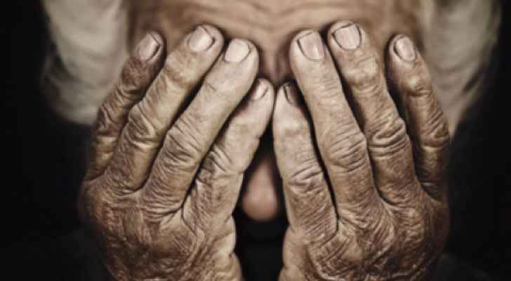 الافتاء توضح وقت دفع الفدية للعاجز