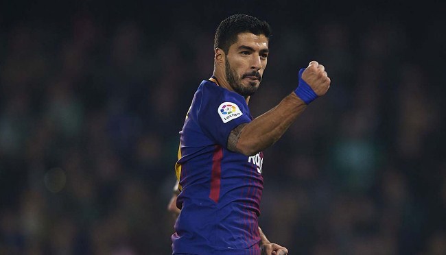 سواريز: لا أهتم بالشائعات.. برشلونة بيتي