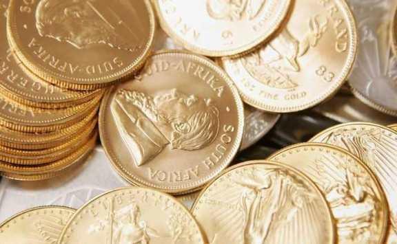 مصري يشتري حقيبة فيعثر على ذهب