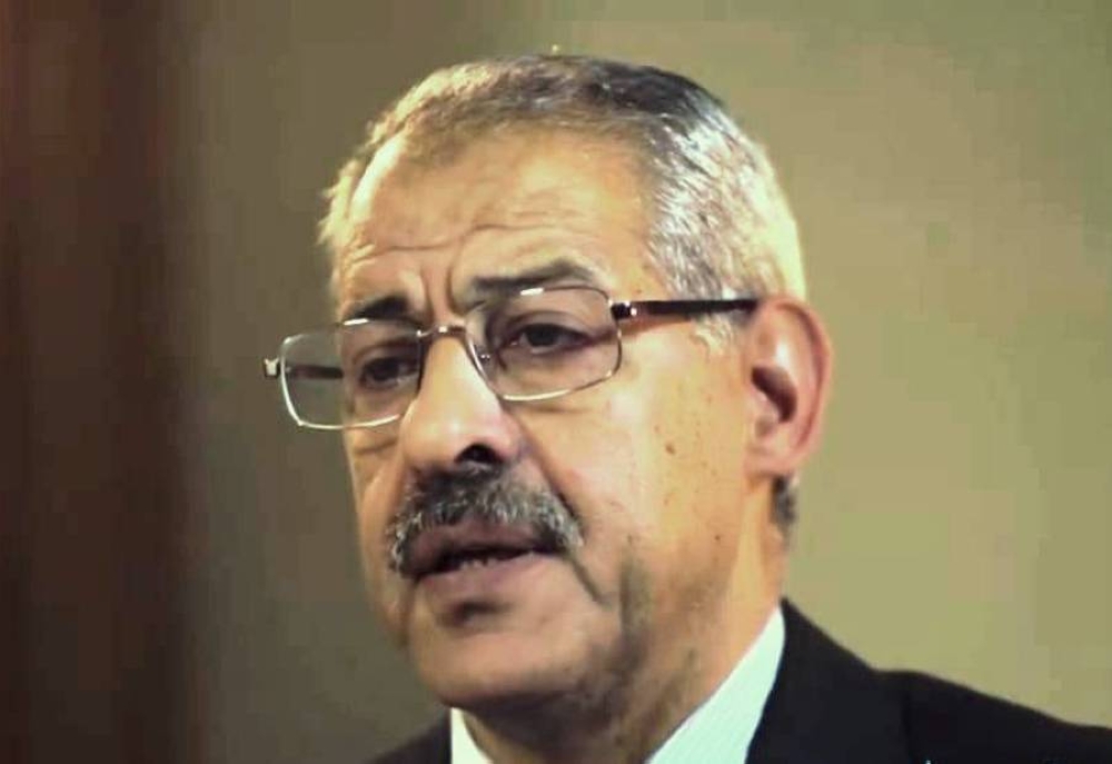 نقباء يهاجمون العبوس