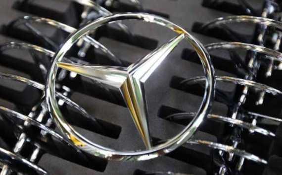 ترامب ينوي حظر سيارات مرسيدس بأميركا