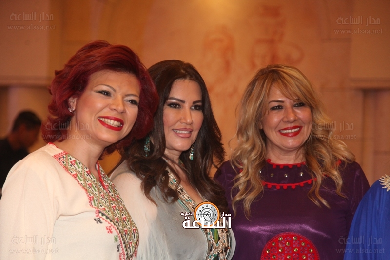 سهرة رمضانية وعرض أزياء للمصممة الفايز