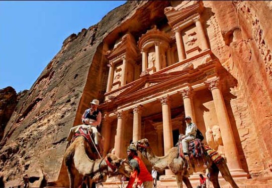 قموه: الأمن والامان والاستقرار عوامل جذب