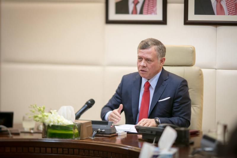 الملك للرزاز: على الحكومة أن تقوم