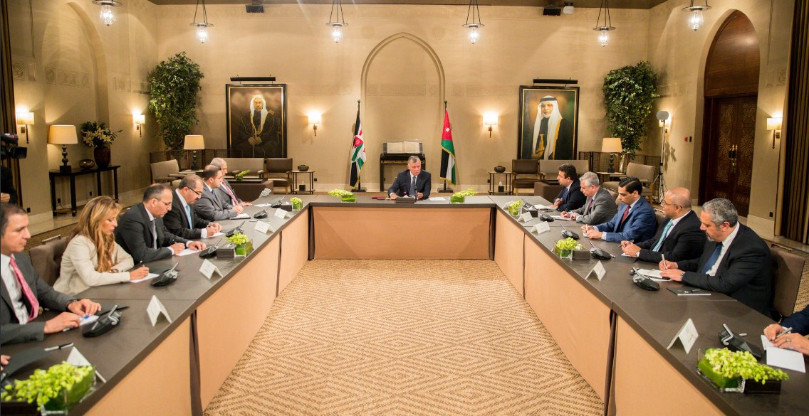 الملك : «إلي بخبص» لازم يروح