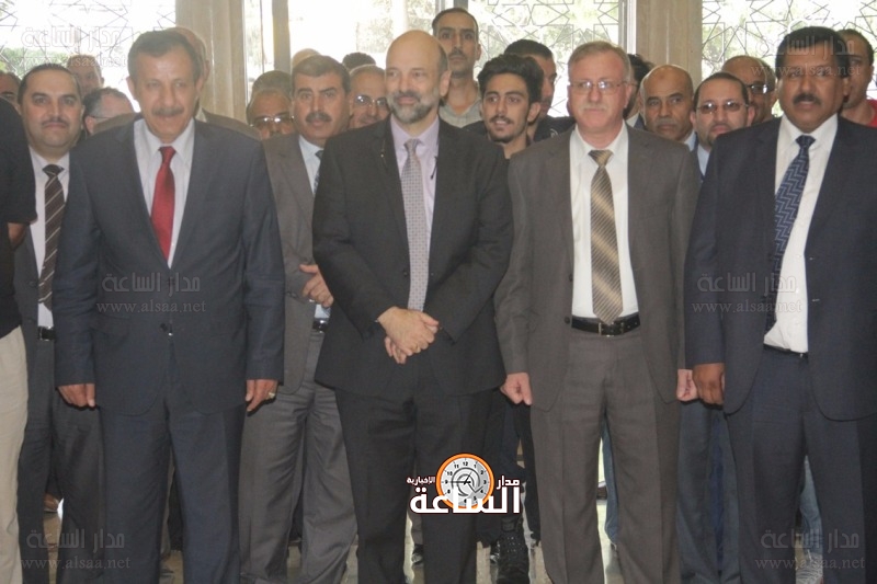 الرزاز يلتقي رئيسي الأعيان والنواب ويشاورهما