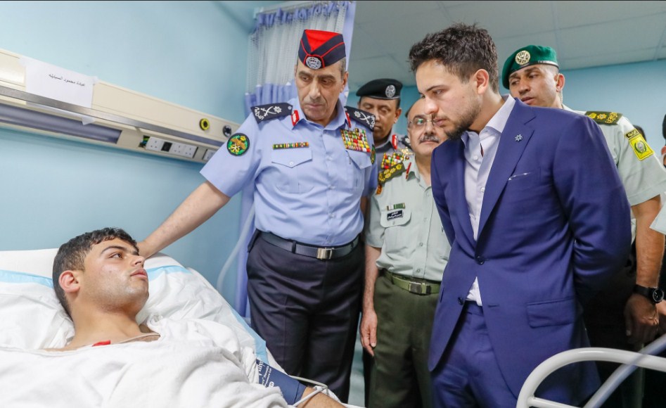 ولي العهد يعود مصابي الأمن العام