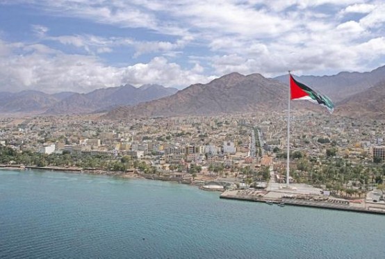 فعاليات الشعبية بالعقبة تعلق وقفاتها الاحتجاجية