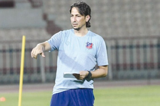 أبو زمع مدربا للجزيرة