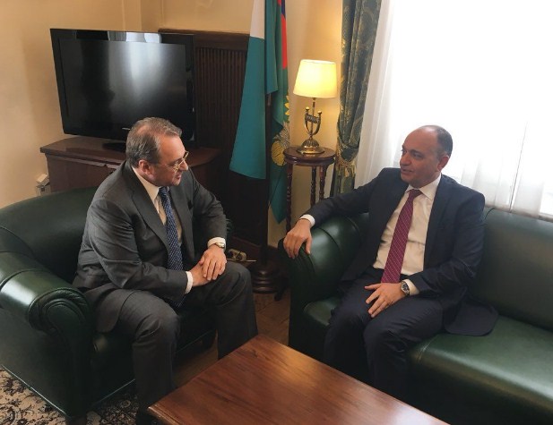 العضايلة يلتقي بغدانوف ويبحثان قضايا أردنية