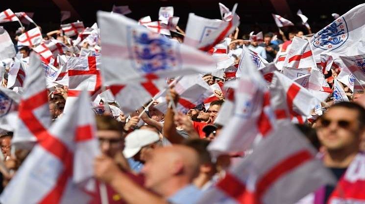 10 آلاف مشجع بريطاني يزورون روسيا