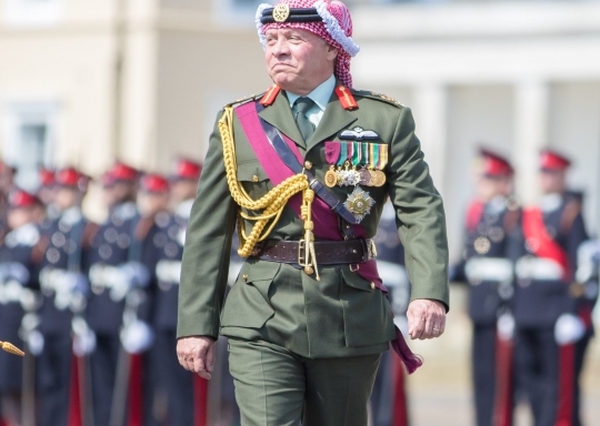 الملك يرعى حفل تسليم الأوسمة العسكرية