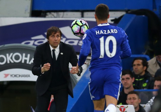 هازارد يستفسر عن مستقبل كونتي في