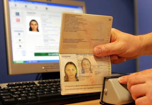 السماح بإعادة إصدار تأشيرات دخول للمتأثرين