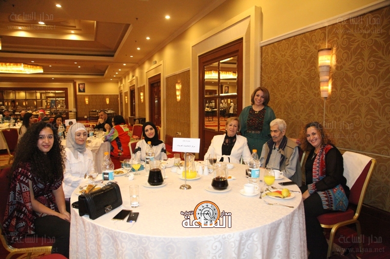 مركز الاعلاميات العربيات يقيم إفطارا لكبار