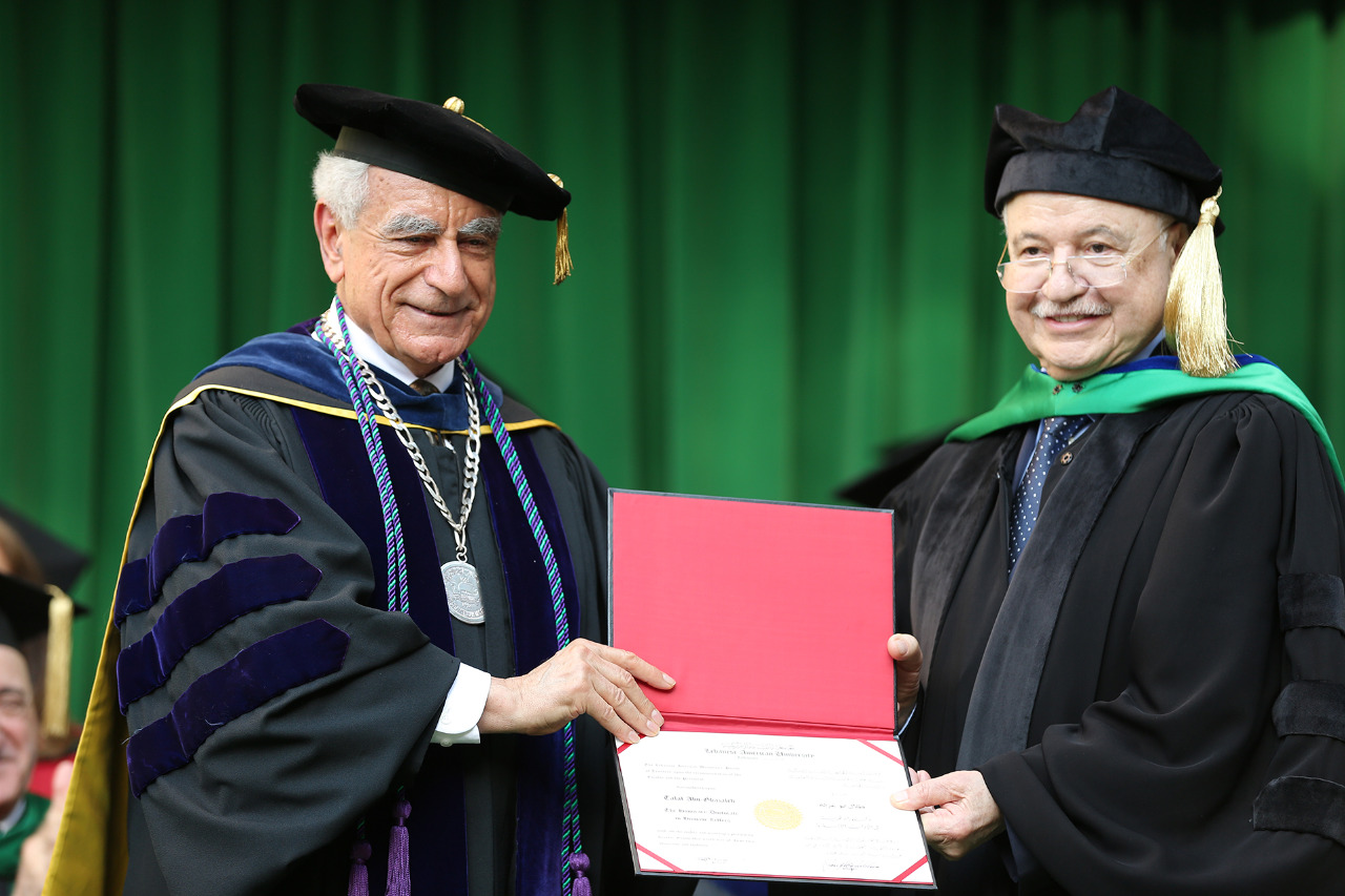 الجامعة اللبنانية الأمريكية تمنح أبوغزالة الدكتوراه