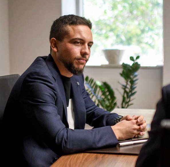 الأمير الحسين يترأس اجتماعا لمجلس أمناء