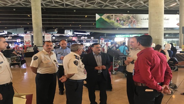 كناكرية في مركز جمرك المطار