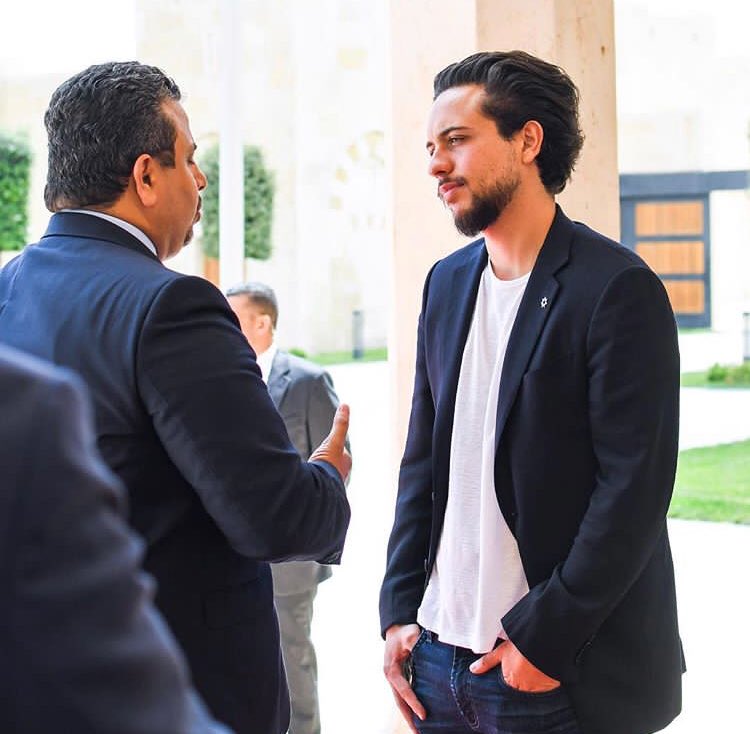 قبل بضعة أسابيع