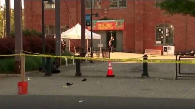 إصابة 20 شخصا في إطلاق نار