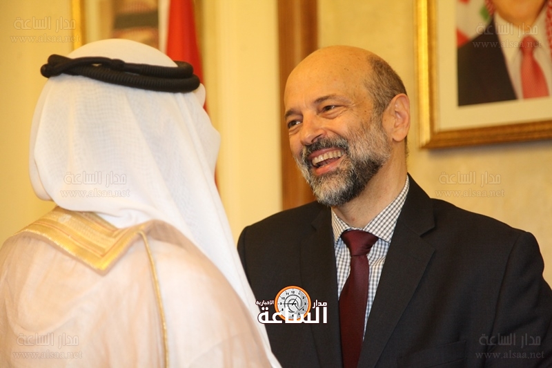 الرزاز يبشر بإجراءات تخفف على المواطن