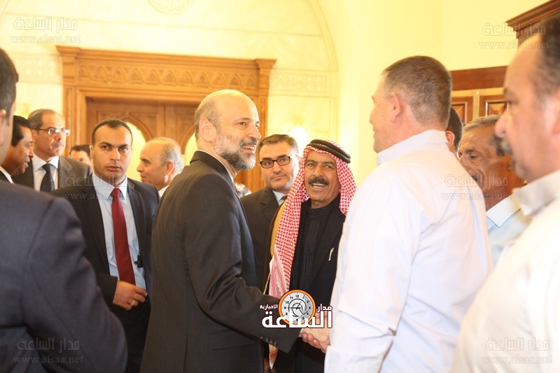 الرزاز يترأس اجتماعا مطوّلا ويعلن غدا