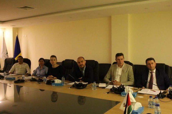 «المستقلة للانتخاب» تستقبل وفدا من السلطة